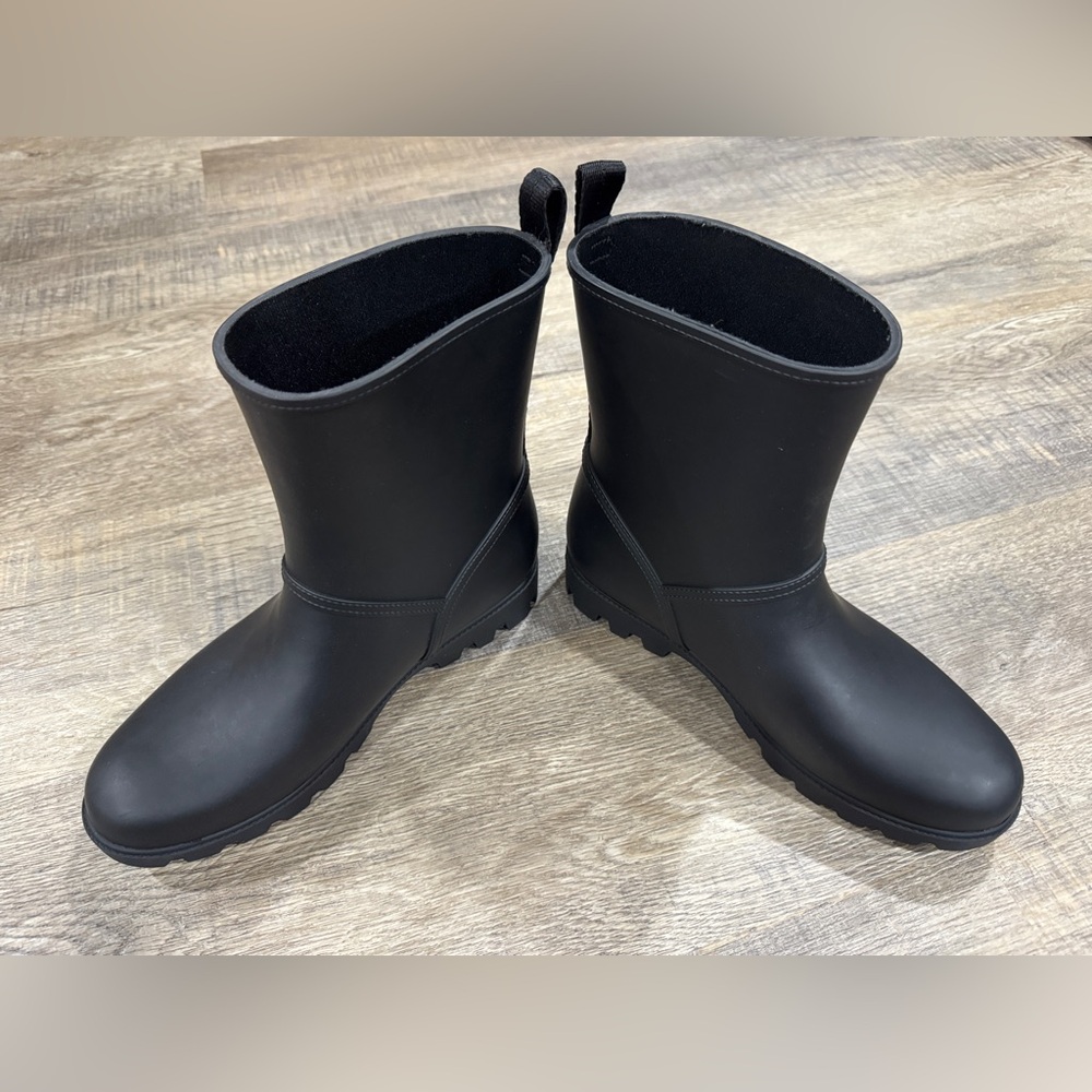 COACH Women's Ryder Rubber Pull On Lug Rain Booties- Black, Women’s Size 9 - Picture 3 of 9